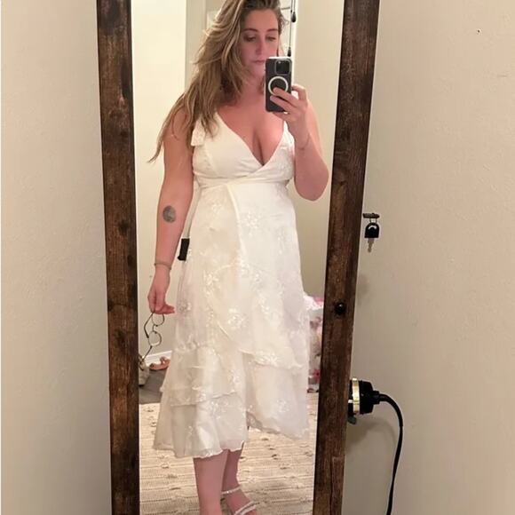 NWOT Lulus Elegant Direction Ivory Embroidered Ruffled Tie-Strap Midi Dr… - Picture 13 of 15